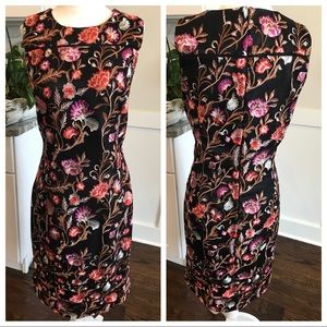 💐WHBM floral embroidered sheath dress💐